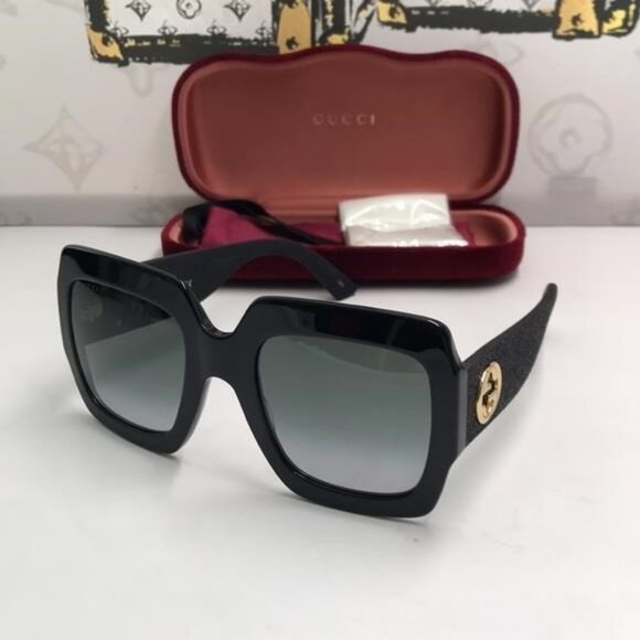 Authentic Gucci GG0102S 001 Oversized Black Sunglasses – New - Picture 5 of 11